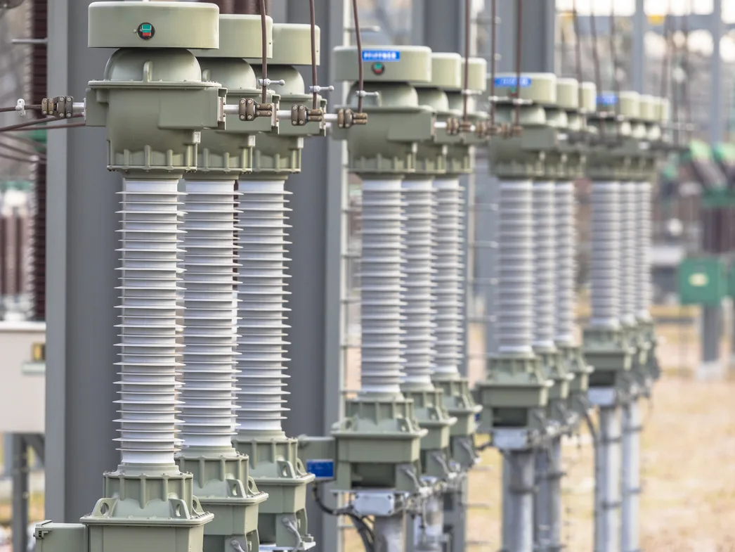 modern isolators on power substation 2026 01 09 01 13 41 utc UTIOcK
